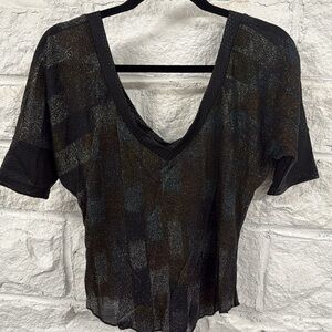 Super cute BKE multi color shimmer top